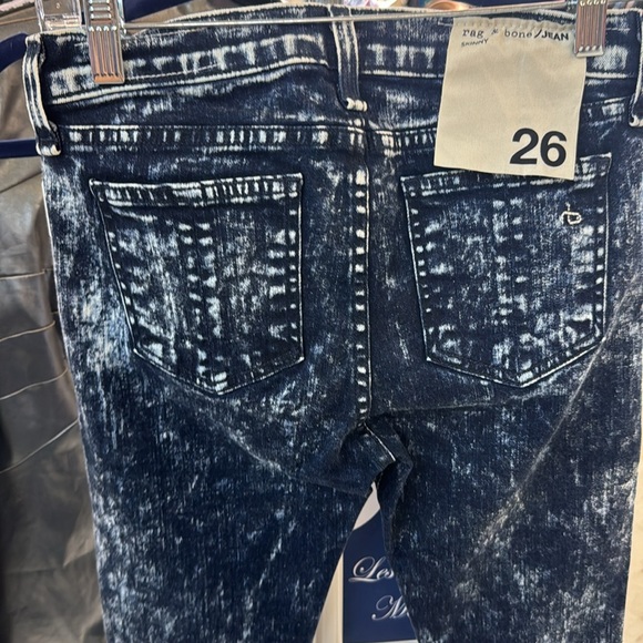 Skinny jeans - Picture 2 of 3